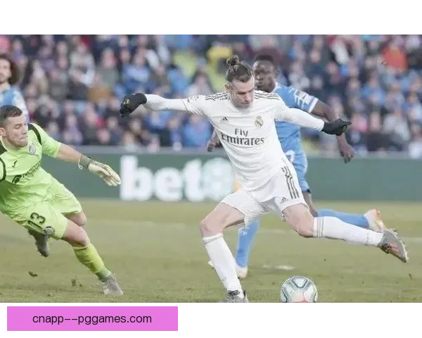 皇马锁定德甲顶级左后卫目标加强防线 转会市场布局初见成效